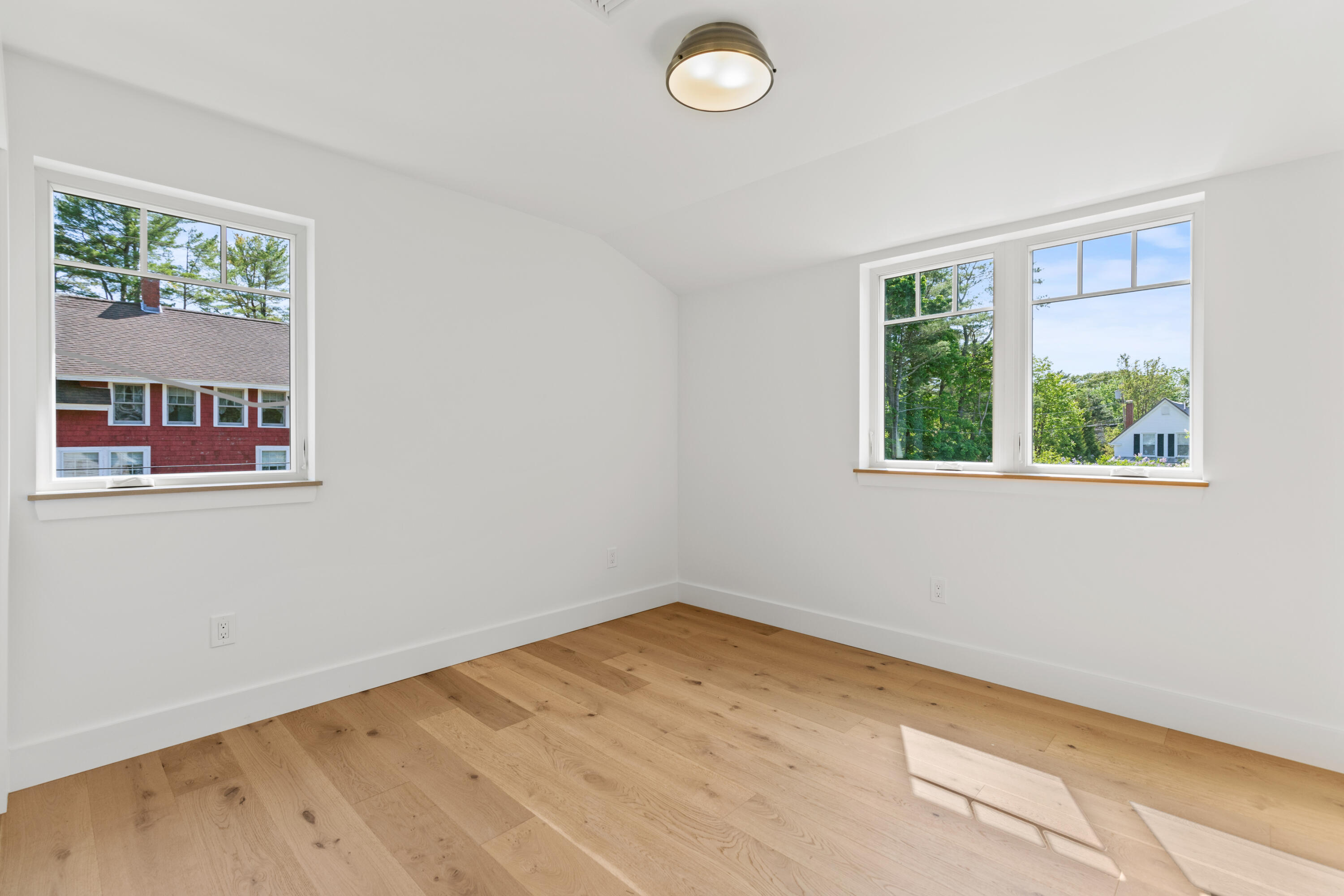 449 Black Point Road Scarborough, ME 04074 - Photo 22 of 32 Bedroom 3