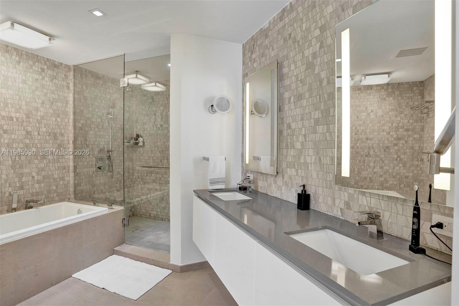 88 Southwest 7th Street, Unit 3511 Miami, FL 33130 - Photo 13 of 23