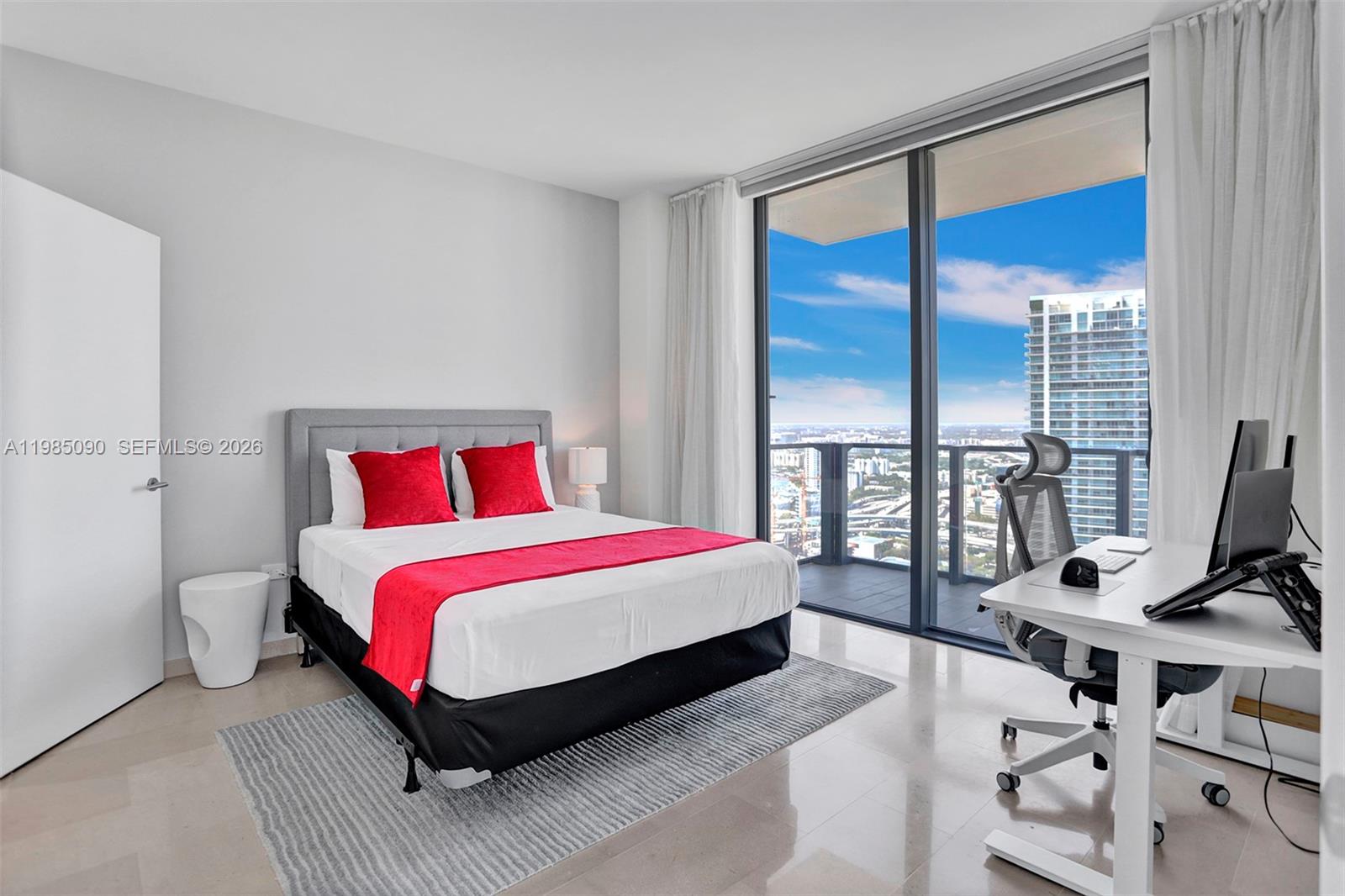 88 Southwest 7th Street, Unit 3511 Miami, FL 33130 - Photo 15 of 23