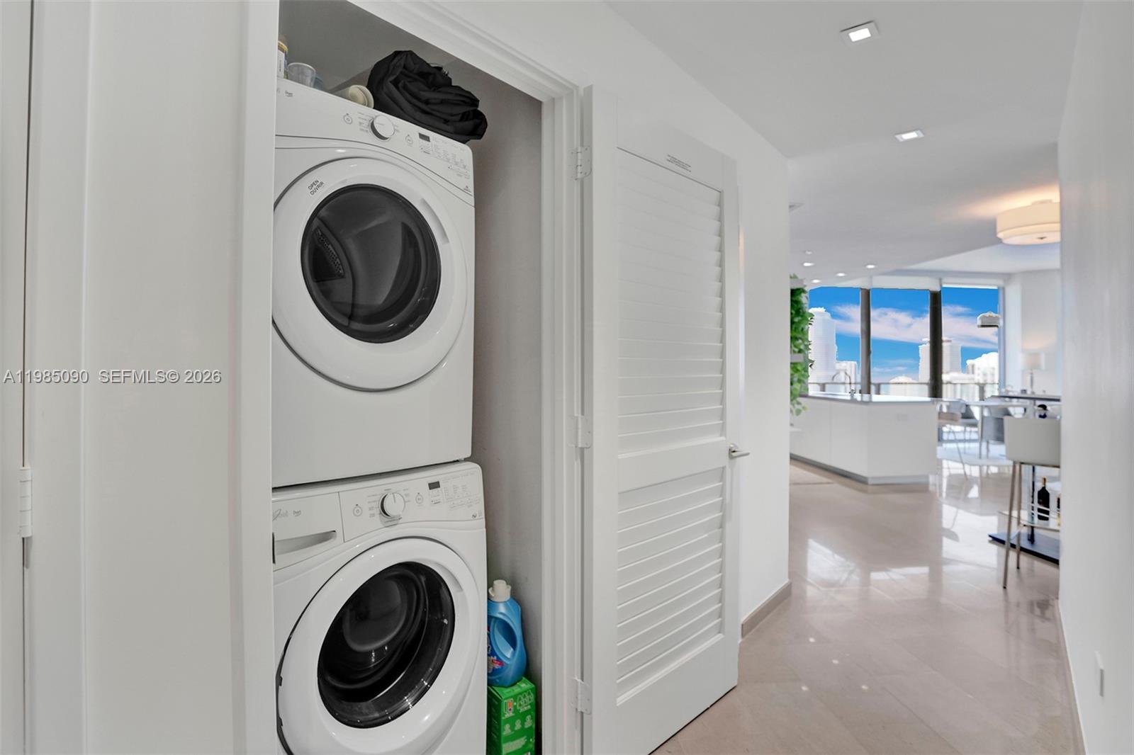 88 Southwest 7th Street, Unit 3511 Miami, FL 33130 - Photo 19 of 23