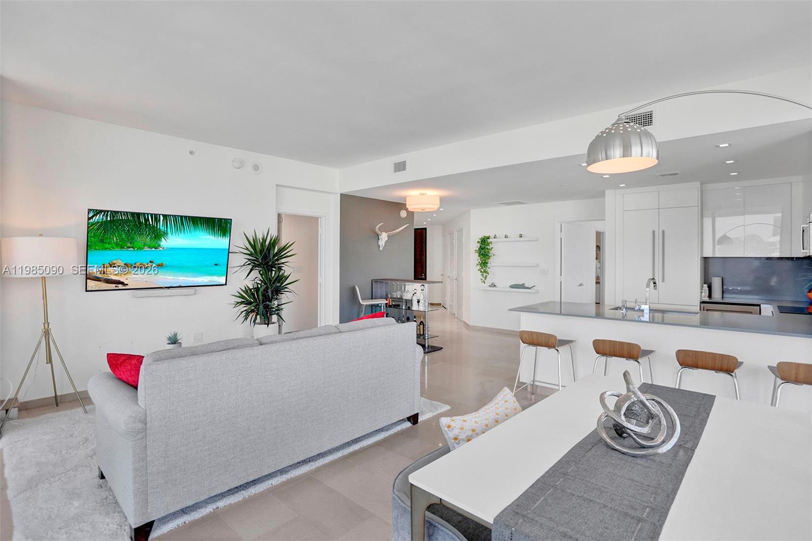 88 Southwest 7th Street, Unit 3511 Miami, FL 33130 - Photo 4 of 23