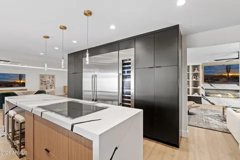 $2,795,000 | 910 East Kaler Drive, Phoenix, AZ 85020
