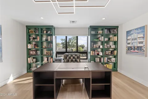 $2,795,000 | 910 East Kaler Drive, Phoenix, AZ 85020