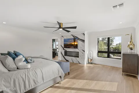 $2,795,000 | 910 East Kaler Drive, Phoenix, AZ 85020