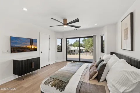 $2,795,000 | 910 East Kaler Drive, Phoenix, AZ 85020