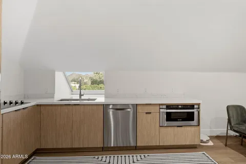 $2,795,000 | 910 East Kaler Drive, Phoenix, AZ 85020