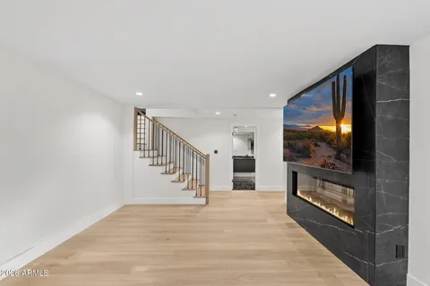 $2,795,000 | 910 East Kaler Drive, Phoenix, AZ 85020