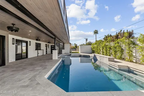 $2,795,000 | 910 East Kaler Drive, Phoenix, AZ 85020