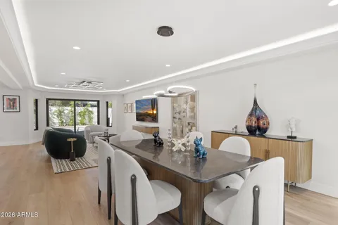 $2,795,000 | 910 East Kaler Drive, Phoenix, AZ 85020