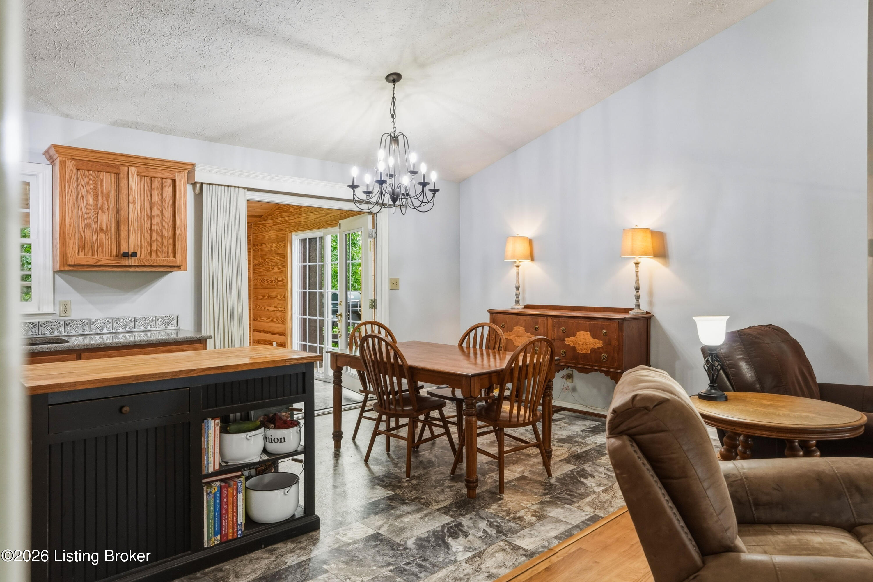 2714 Pea Ridge Road Waddy, KY 40076 - Photo 24 of 72 20_Dining_Area_02