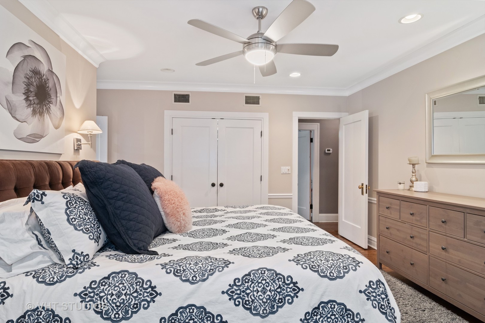 742 Bonnie Brae River Forest, IL 60305 - Photo 14 of 39