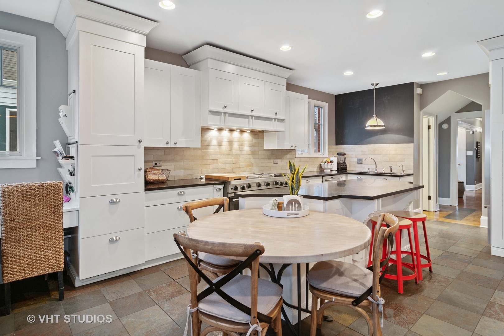 742 Bonnie Brae River Forest, IL 60305 - Photo 5 of 39