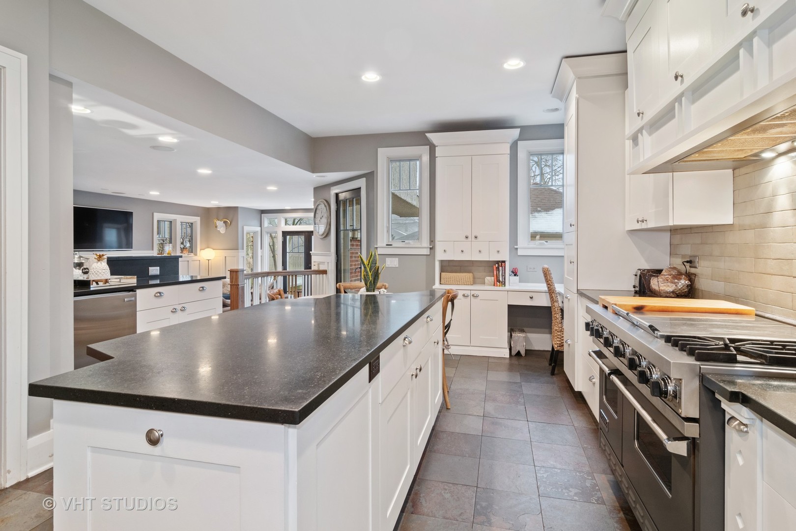 742 Bonnie Brae River Forest, IL 60305 - Photo 8 of 39