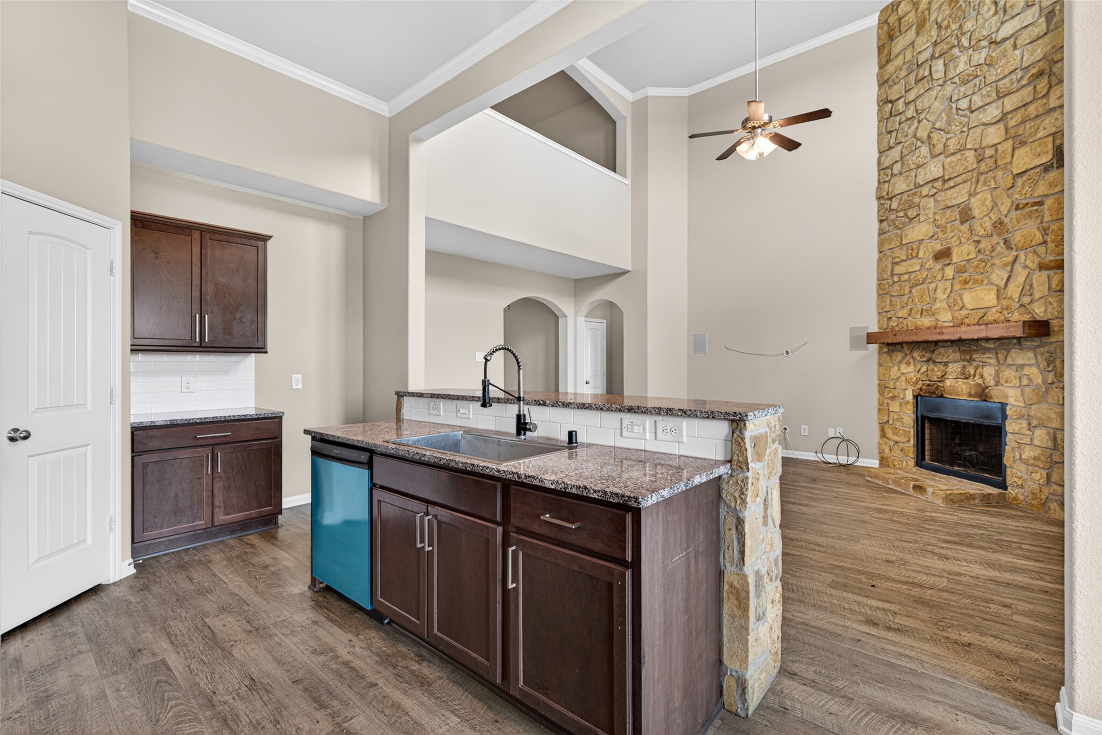 7703 Lehman Road Beasley, TX 77417 - Photo 18 of 50 Kitchen1
