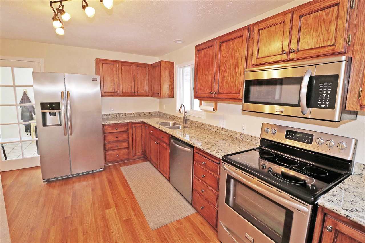 2124 South Sunrise Road Spokane Valley, WA 99206 - Photo 4 of 20