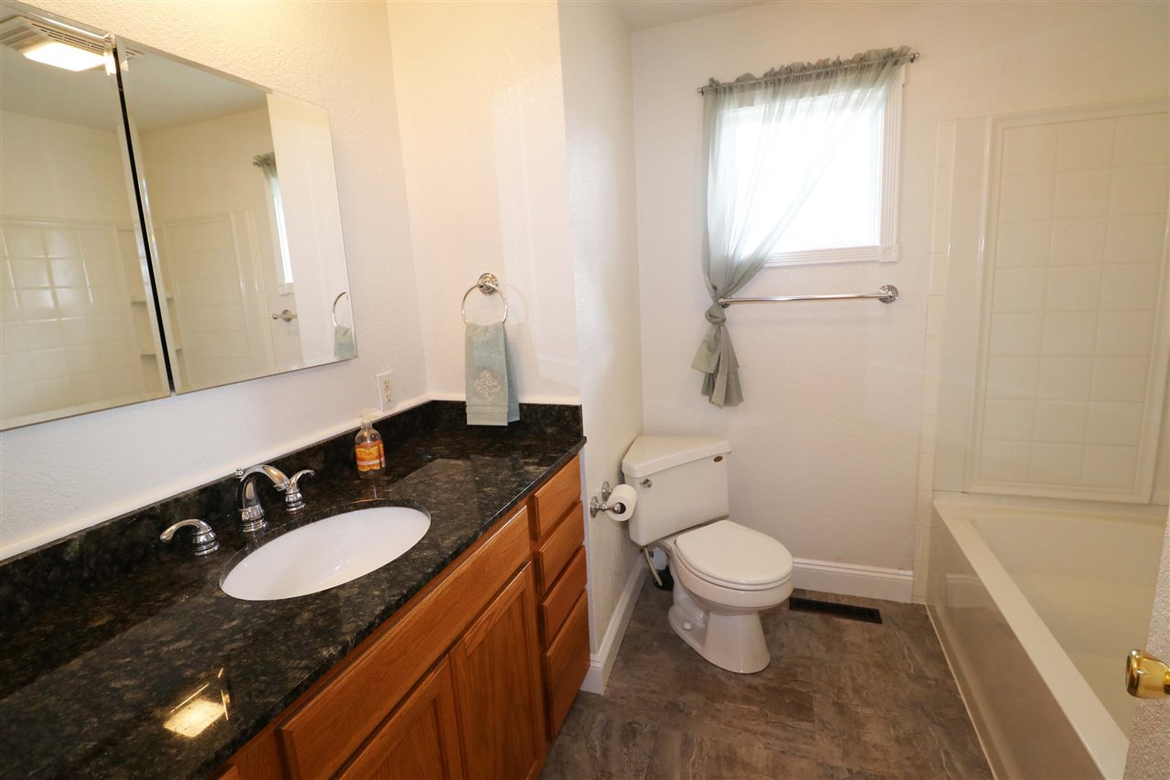 2124 South Sunrise Road Spokane Valley, WA 99206 - Photo 10 of 20