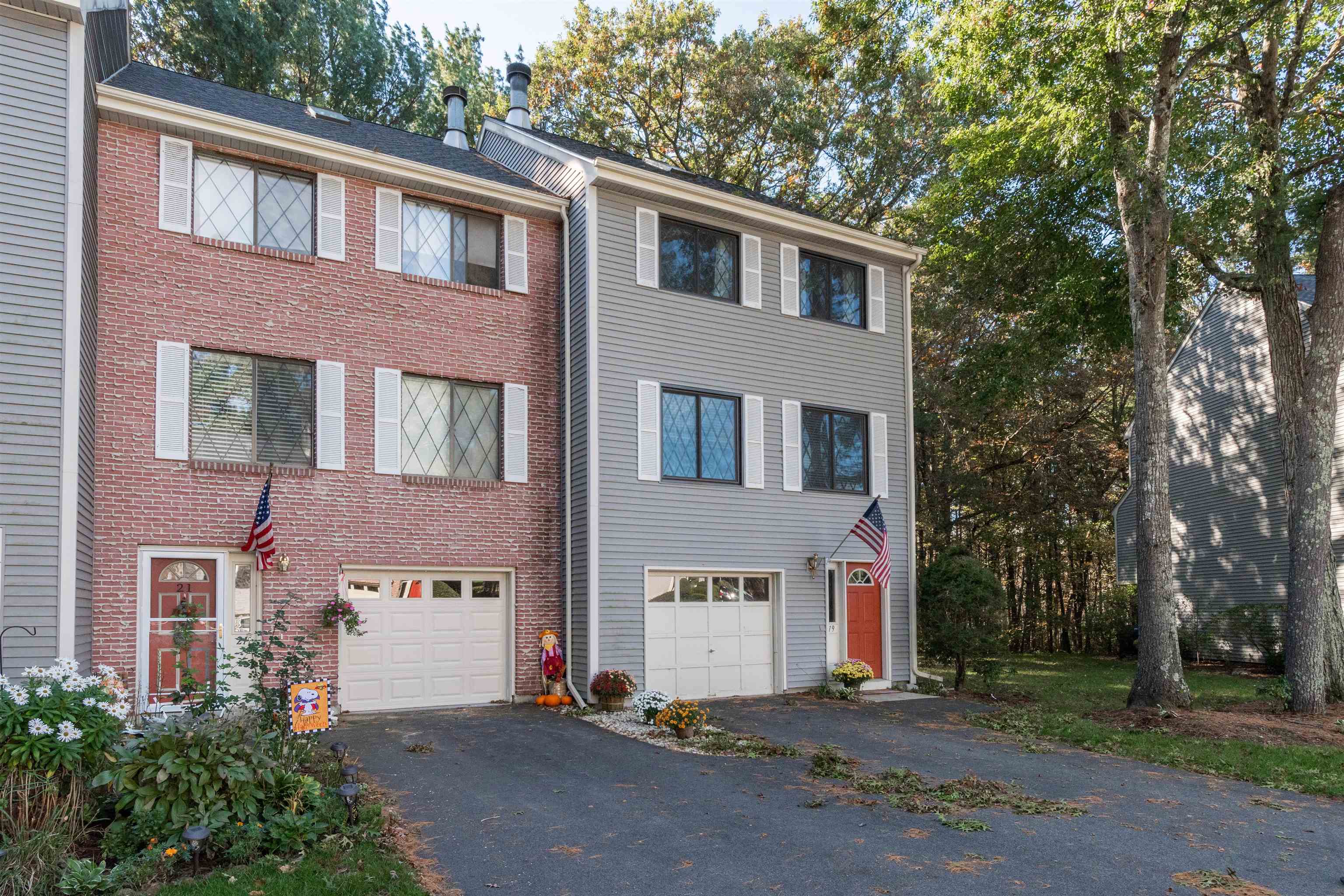 19 Plasic Road Merrimack, NH 03054 - Photo 2 of 37