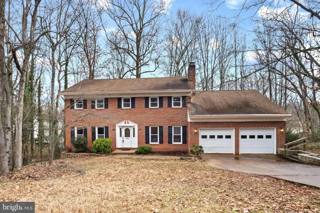 $689,900 | 16048 Fairway Drive, Dumfries, VA 22025