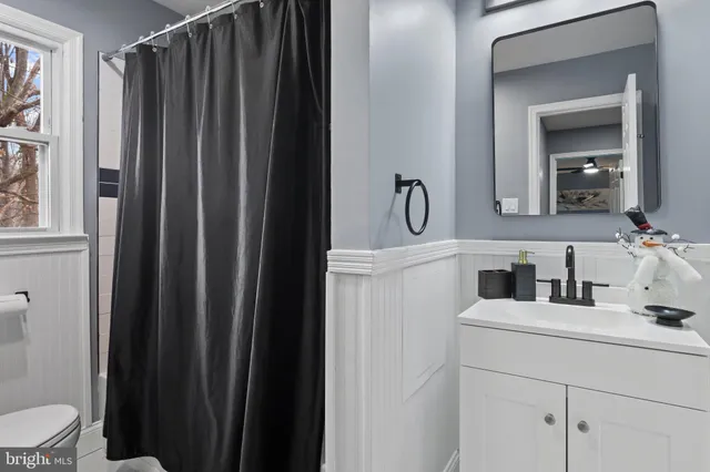 $689,900 | 16048 Fairway Drive, Dumfries, VA 22025