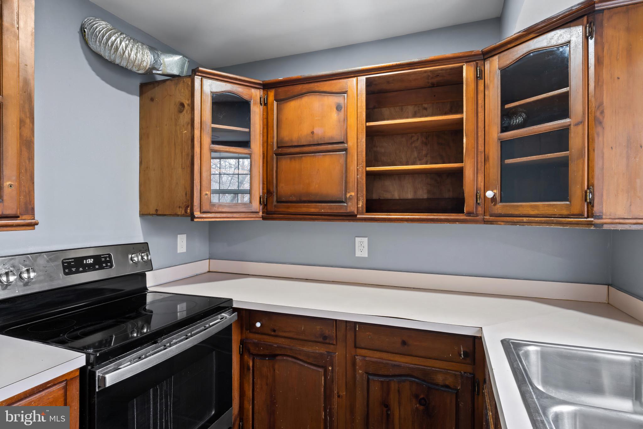16048 Fairway Drive Dumfries, VA 22025 - Photo 38 of 46 Basement Kitchen
