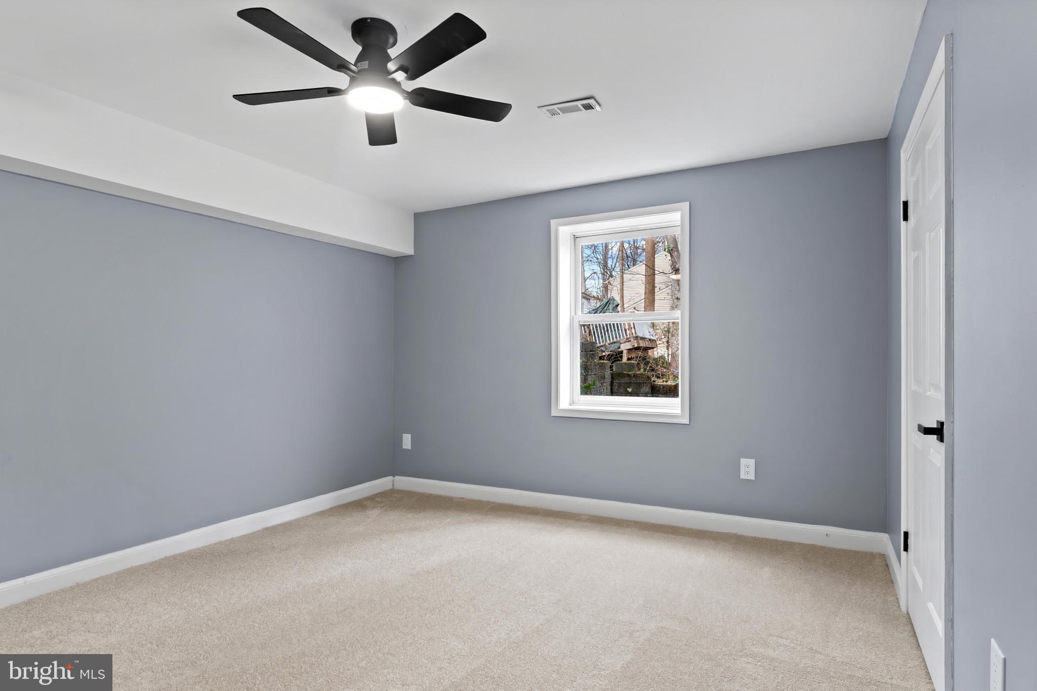 16048 Fairway Drive Dumfries, VA 22025 - Photo 41 of 46