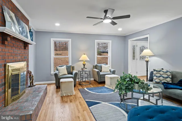 $689,900 | 16048 Fairway Drive, Dumfries, VA 22025