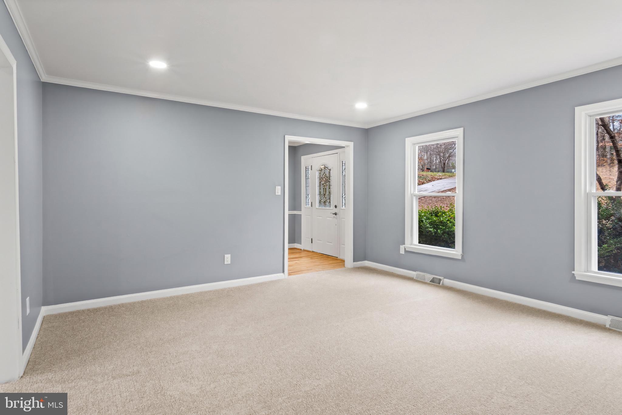 16048 Fairway Drive Dumfries, VA 22025 - Photo 9 of 46