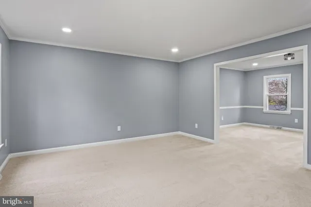 $689,900 | 16048 Fairway Drive, Dumfries, VA 22025