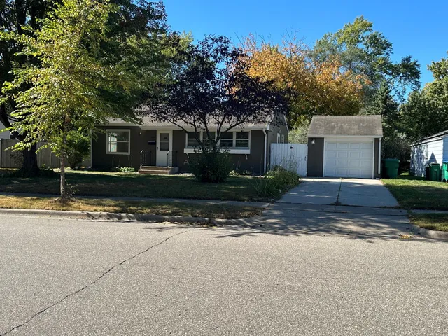 $319,900 | 3024 Aquila Avenue South, St. Louis Park, MN 55426