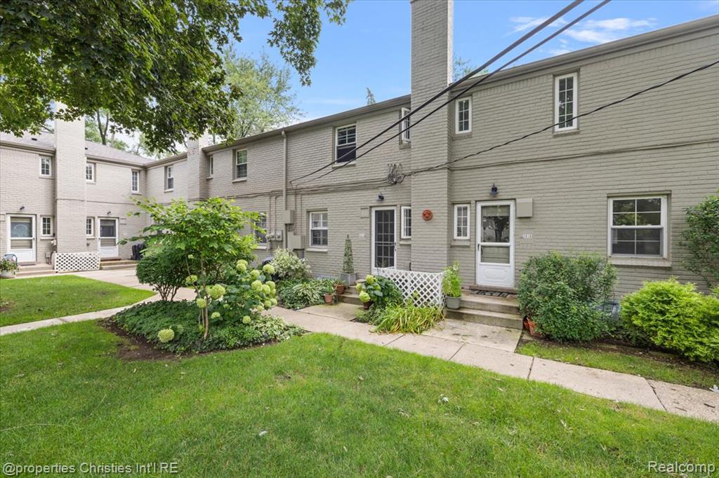 1814 Graefield Road Birmingham, MI 48009 - Photo 23 of 29 Gallery Image 23