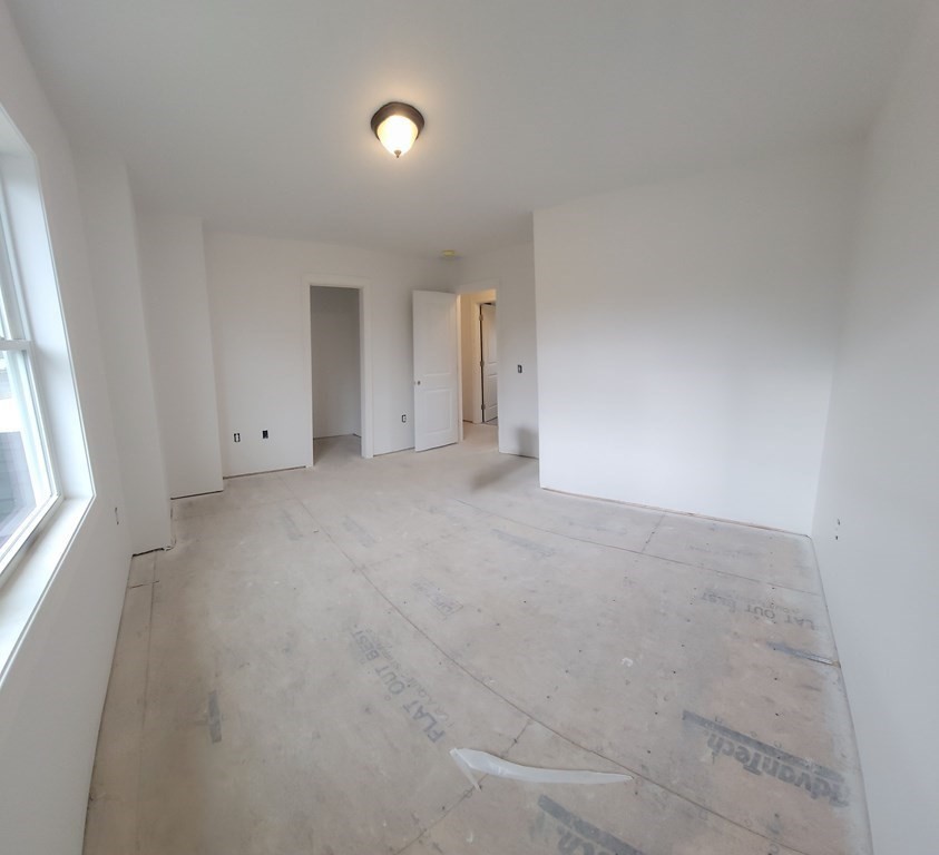 10 Harding Street Chicopee, MA 01013 - Photo 15 of 21 Gallery Image 15