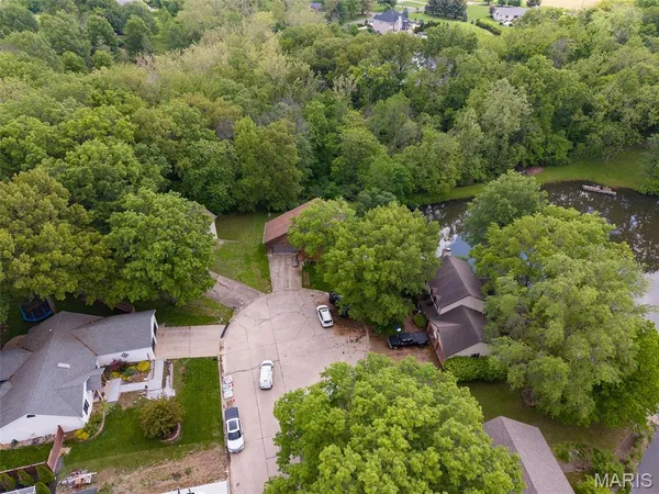 $375,000 | 531 Taake Lane, Troy, IL 62294
