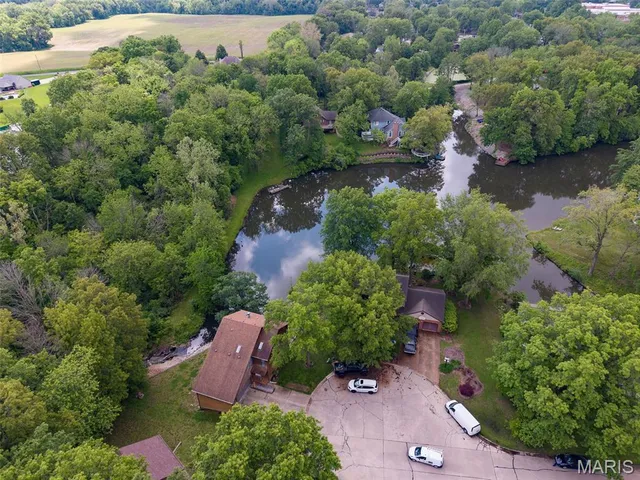 $375,000 | 531 Taake Lane, Troy, IL 62294