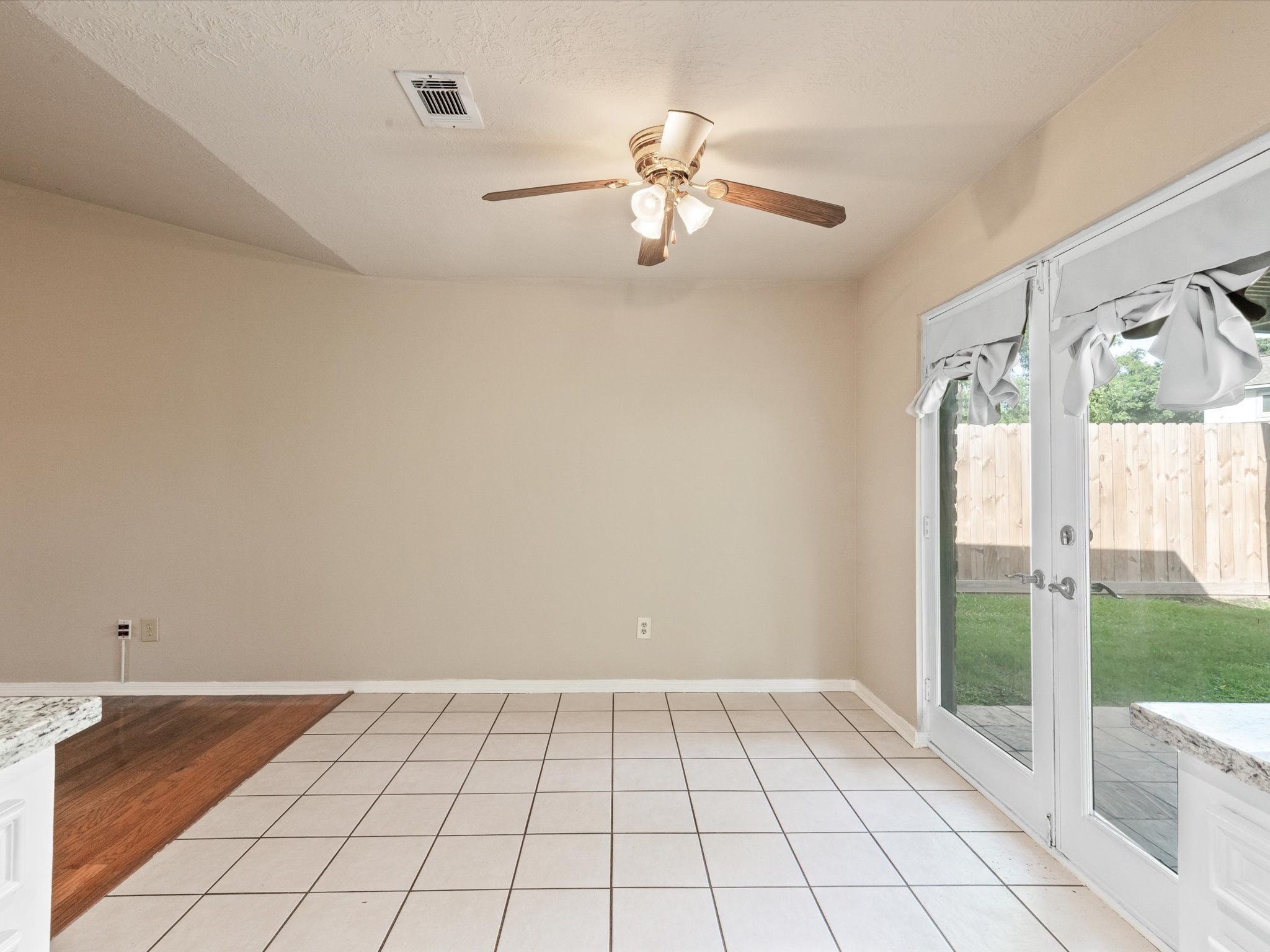 9811 Charter Ridge Drive Houston, TX 77070 - Photo 14 of 30
