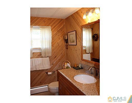 3 Poe Road, Unit 28 North Brunswick, NJ 08902 - Photo 11 of 22