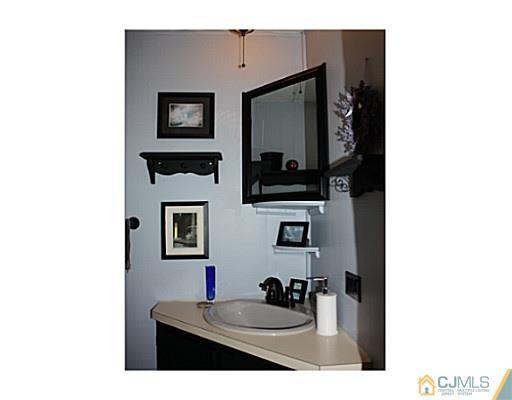3 Poe Road, Unit 28 North Brunswick, NJ 08902 - Photo 14 of 22