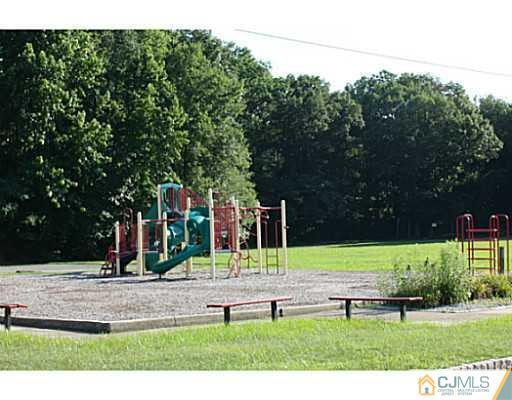 3 Poe Road, Unit 28 North Brunswick, NJ 08902 - Photo 21 of 22