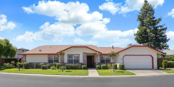 $410,000 | 277 Garden Cir Drive East, Manteca, CA 95336