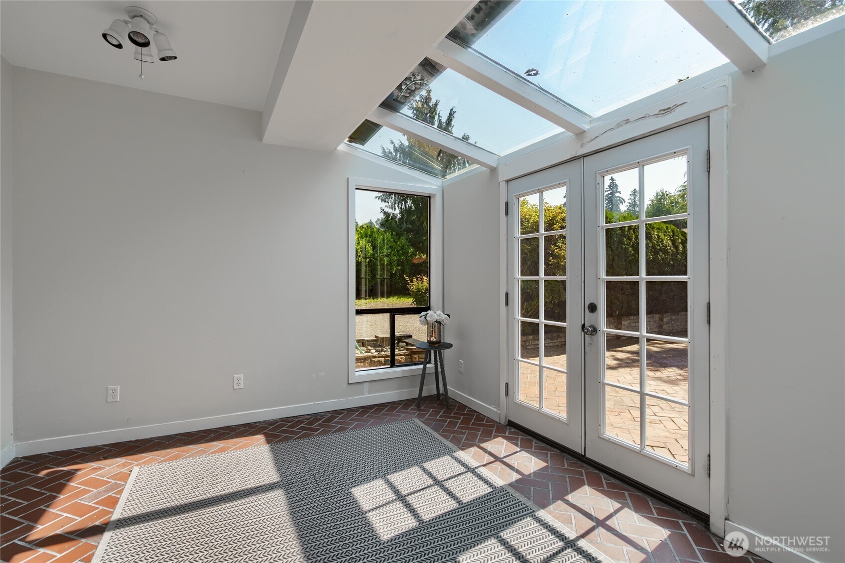 627 North Waugh Road Mount Vernon, WA 98273 - Photo 14 of 39 Gallery Image 14