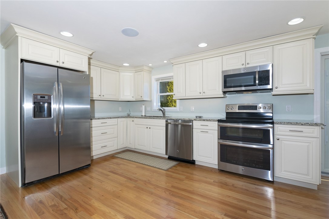 178 Cedar Road Charlestown, RI 02813 - Photo 6 of 30
