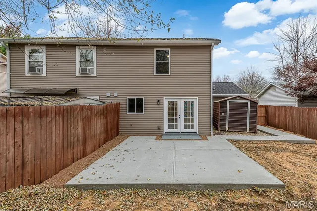 $239,000 | 308 Della Drive, St. Peters, MO 63376