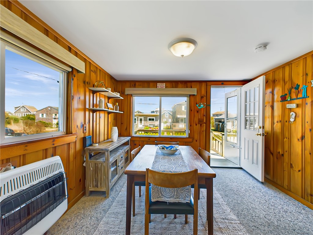 30 Champlin Avenue Narragansett, RI 02879 - Photo 20 of 38 dining area