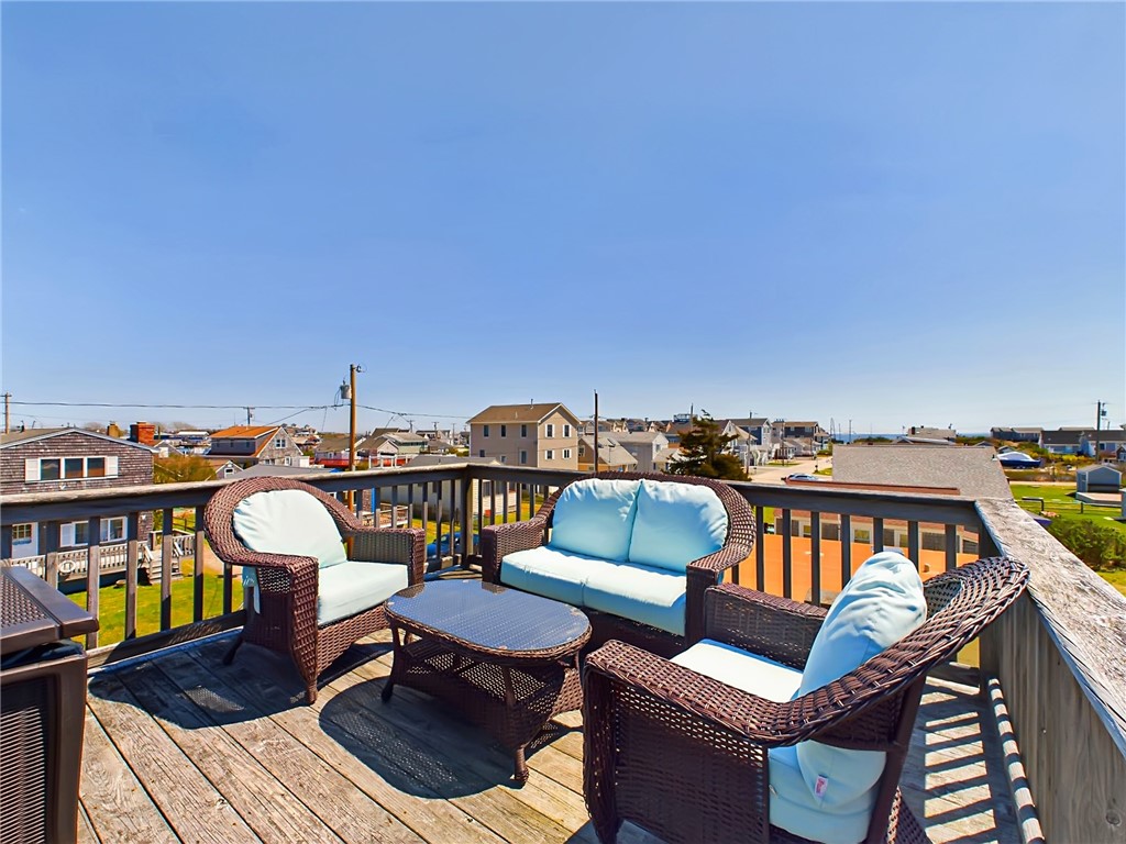 30 Champlin Avenue Narragansett, RI 02879 - Photo 32 of 38