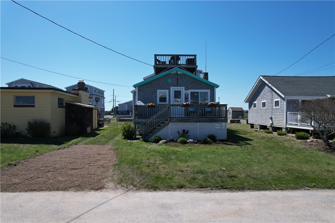 30 Champlin Avenue Narragansett, RI 02879 - Photo 7 of 38 front yard