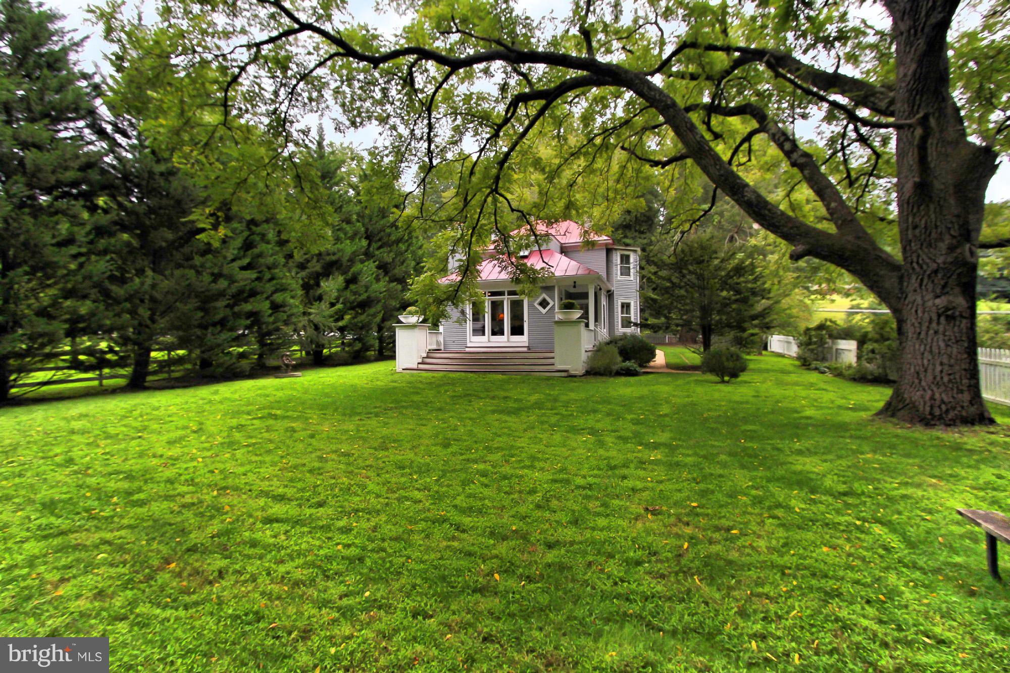 6800 Newman Road Clifton, VA 20124 - Photo 26 of 30 View of back of home