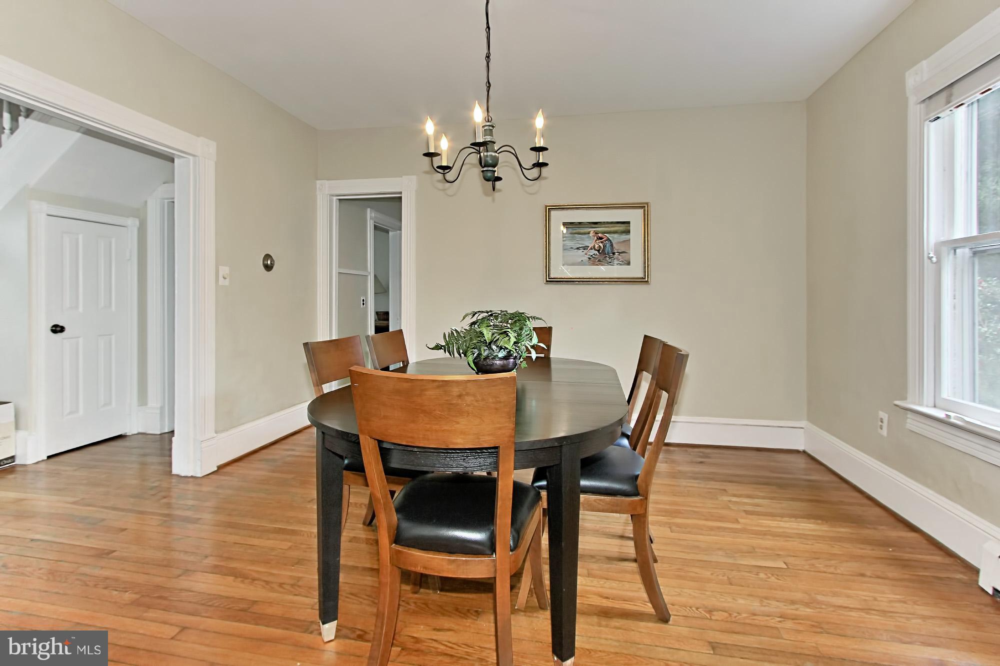 6800 Newman Road Clifton, VA 20124 - Photo 4 of 30 Formal Dining Room