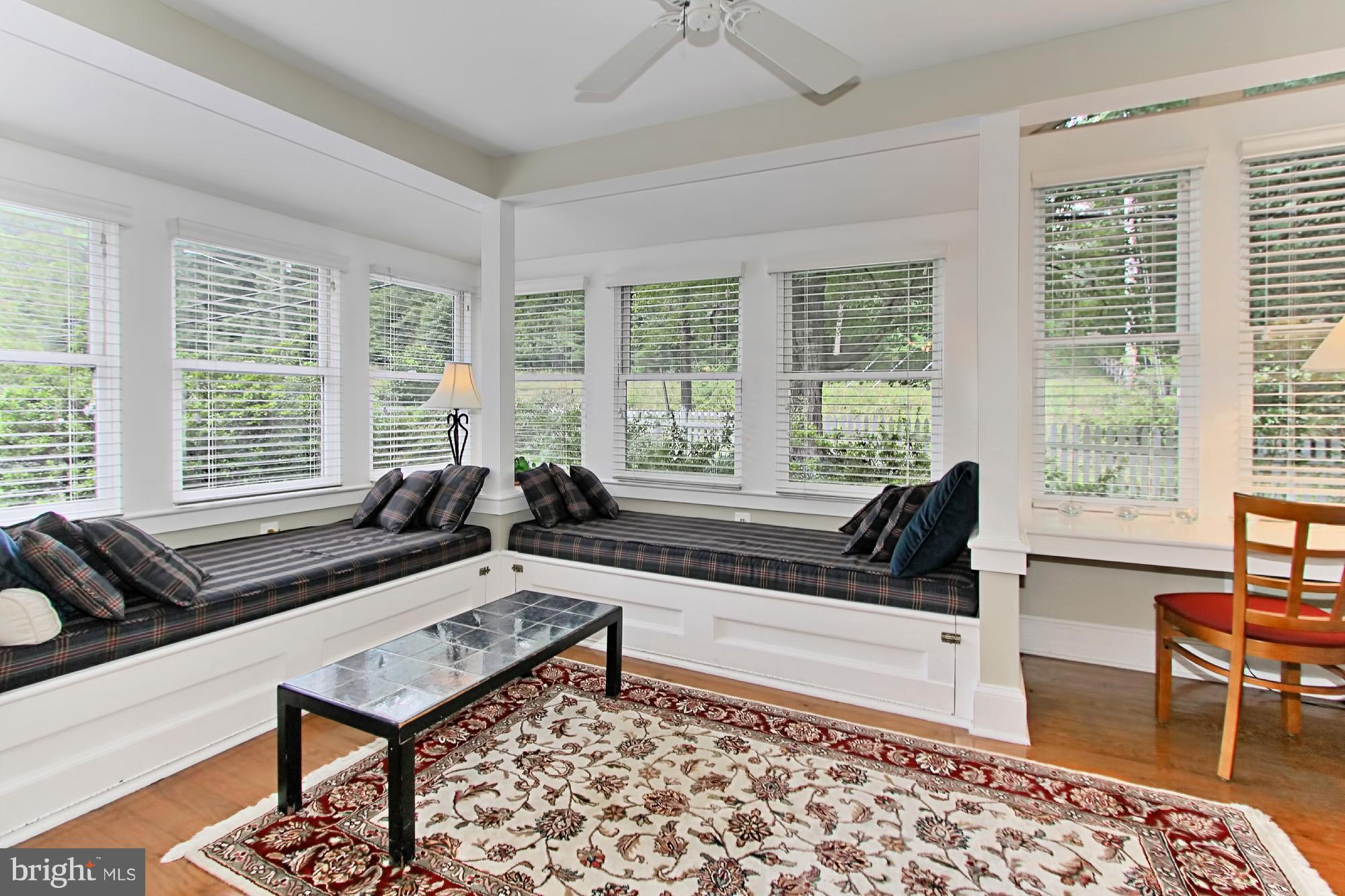 6800 Newman Road Clifton, VA 20124 - Photo 6 of 30 Sunroom