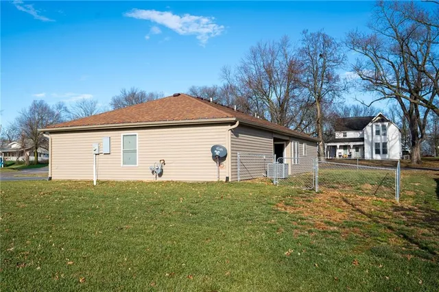$260,000 | 401 North Ritchie Street, Hamilton, MO 64644