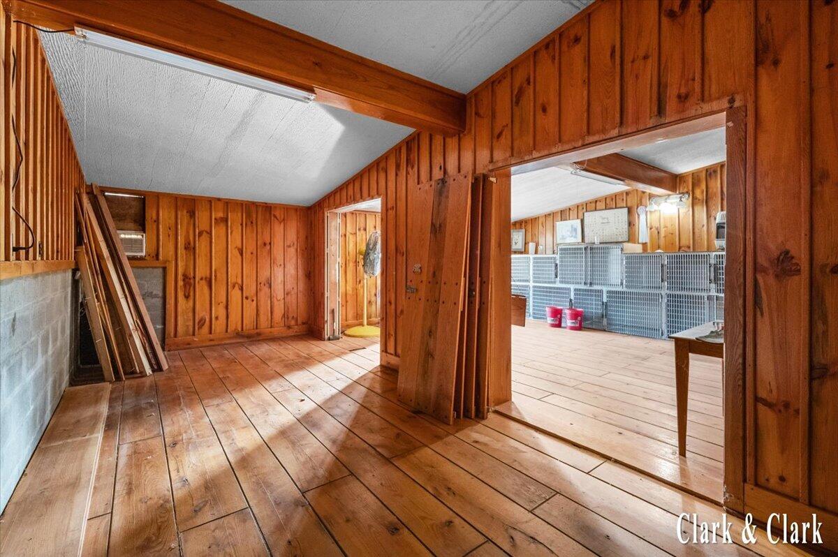 11496 Southwest Greenville Road Greenville, MI 48838 - Photo 17 of 31 70-INTERIOR 16A
