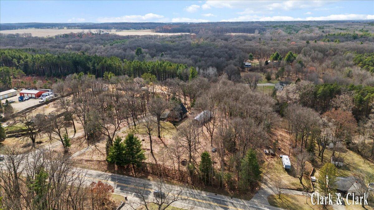 11496 Southwest Greenville Road Greenville, MI 48838 - Photo 29 of 31 10-DRONE 05A